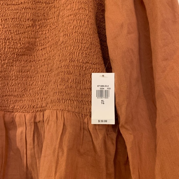 Old Navy square neck blouse - Picture 2 of 4